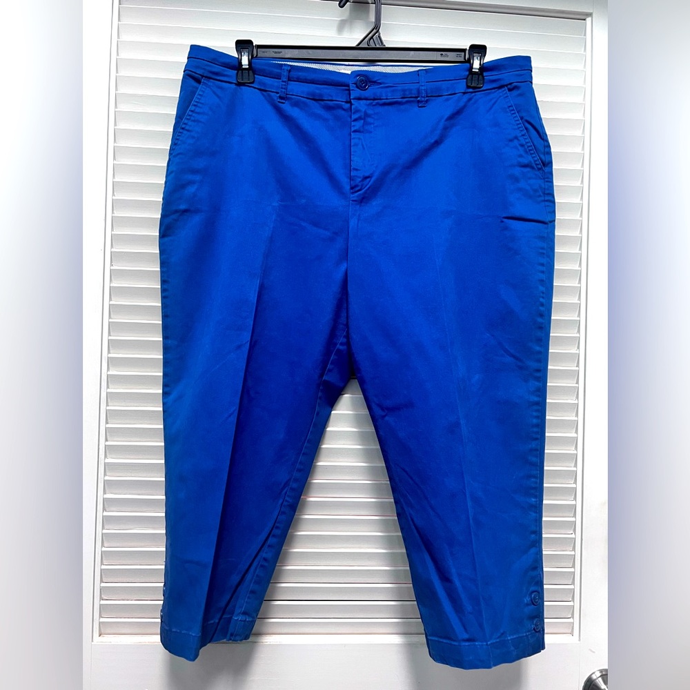 Royal Blue Capris - Stretch - Croft & Barrow